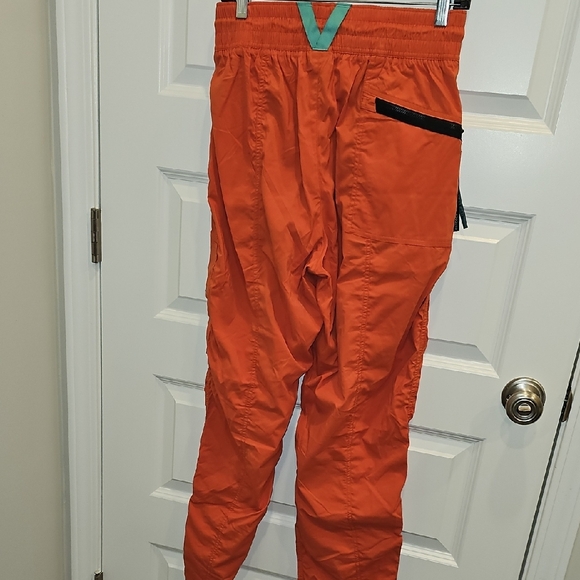 REI + Outdoor Afro Cargo Pants (10) - Picture 7 of 10